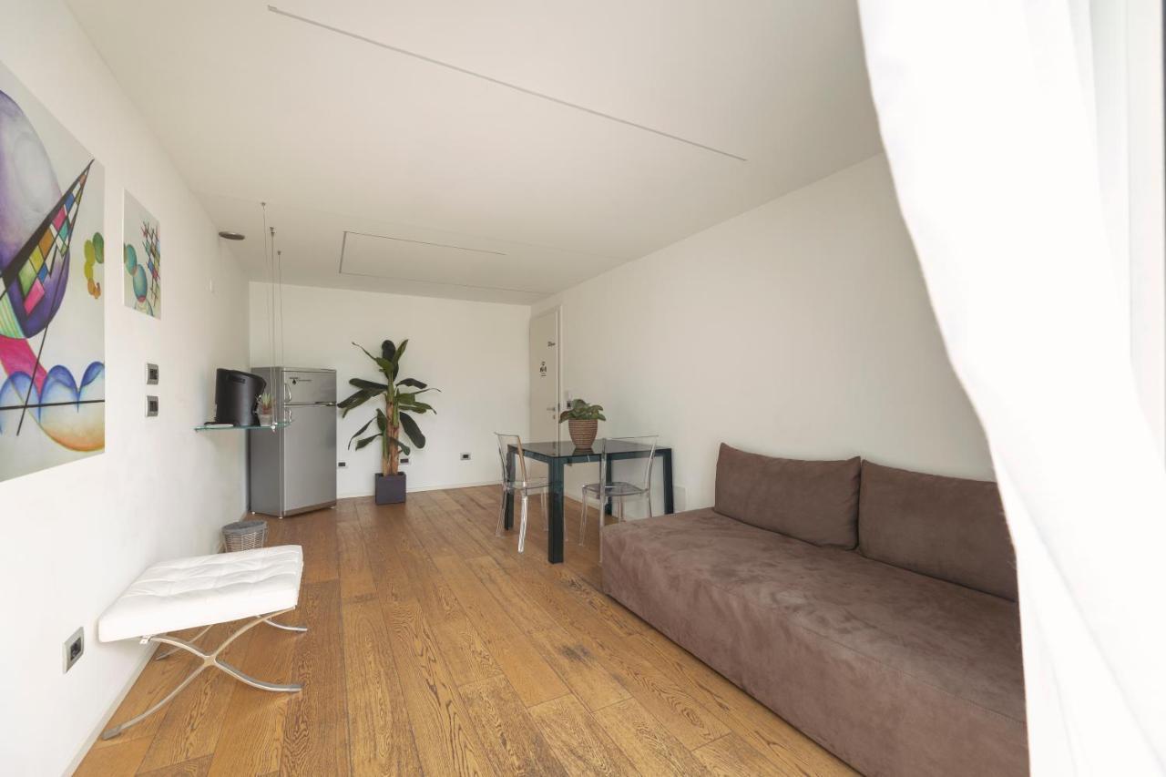 Heart Of Trento Loft & Rooms Buitenkant foto