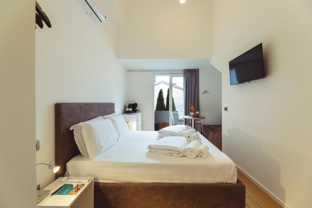 Heart Of Trento Loft & Rooms Buitenkant foto